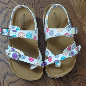 Madden Girl Kids' Smiley Face Sandals - White with Multicolor Accents